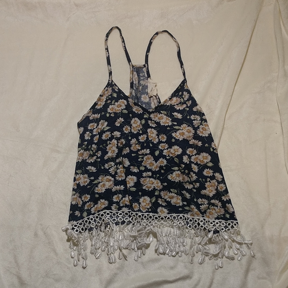 Daisy print fringe crop top